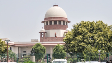 Supreme Court: गवाह को धमकाने पर कोर्ट की मंजूरी बिना पुलिस दर्ज कर सकेंगी केस; शीर्ष अदालत का महत्वपूर्ण फैसला