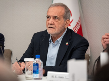 ईरान रूस के साथ मिलकर बनाएगा आठ नए परमाणु संयंत्र, राष्ट्रपति ने हथियार विकास से इनकार किया