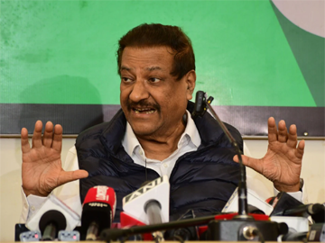 ऑपरेशन सिंदूर वाले बयान पर चव्हाण बोले- माफी नहीं दूँगा: कहा था- पाकिस्तान के साथ सैन्य संघर्ष में पहले दिन भारतीय सेना पराजित हुई थी